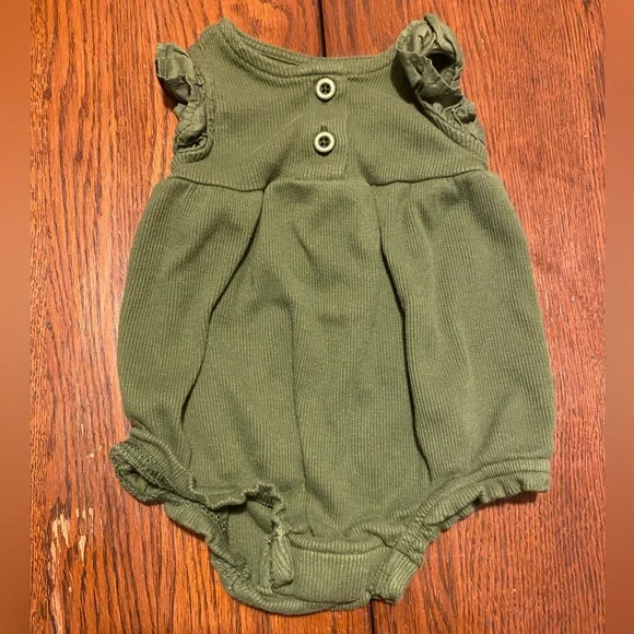 0-3 Month Girls Dress and Romper - Picture 4 of 5